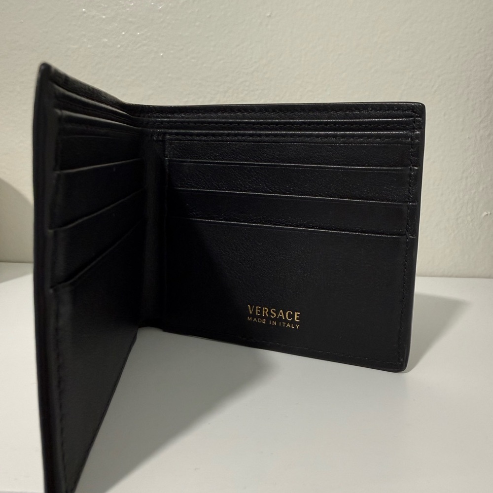 Versace Black Wallet with Gold Medusa Emblem. Like New - Picture 5 of 7